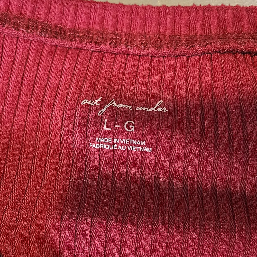 Urban Outfitters Deep Red Ribbed Top - Picture 2 of 2